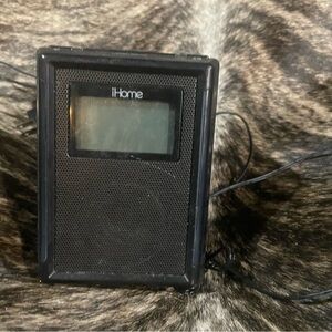 iHome IPL22 Clock Radio for Apple iPhone/iPod‎ Lightning Connector- W Power Cord